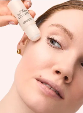 德国Catrice Glass Like轻盈水润自然高光棒