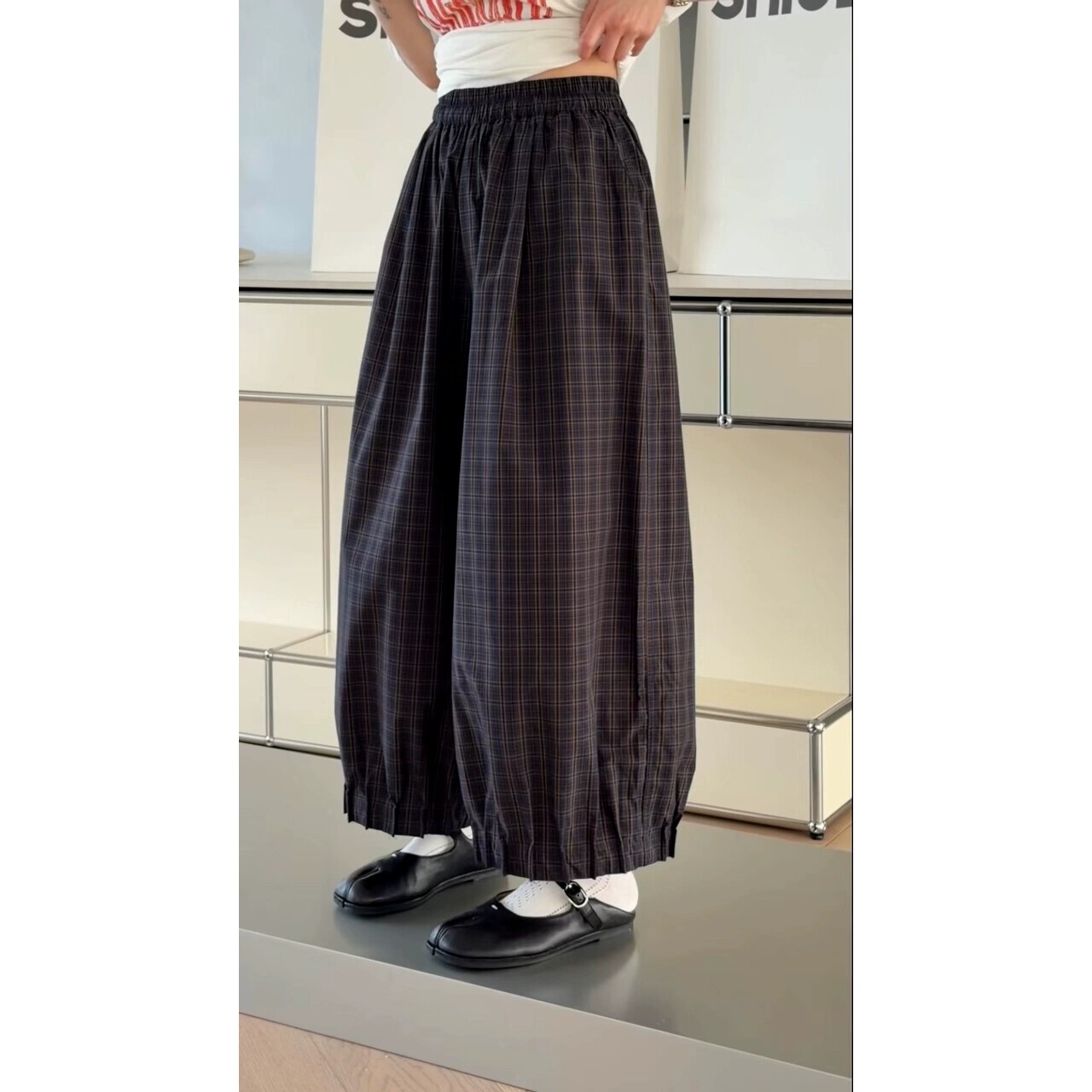 现 诗歌兰女装2026春季新款167松紧腰格子阔腿休闲裤九分气球裤潮