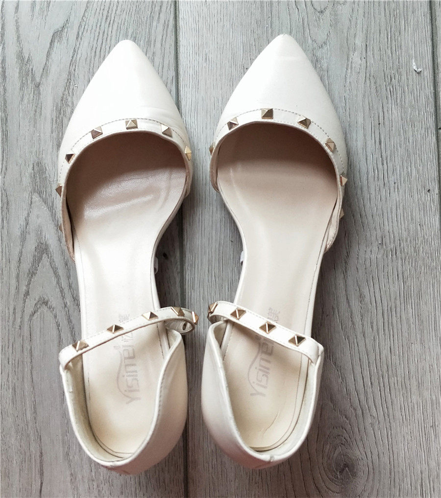 二手女鞋真皮头层羊皮米白色带铆钉尖头女凉鞋39码春夏秋大牌风