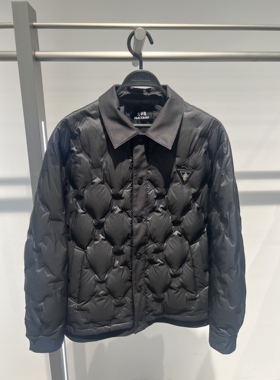 B1ACF4293 太平鸟男装2025年冬季新款黑色翻领薄款鹅绒羽绒服外套