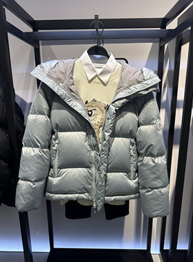 B1ACE4304 太平鸟男装2024冬季新款时尚短款连帽宽松保暖羽绒服潮