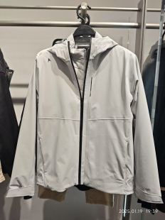 新款 2024冬季 合体二件套羽绒服冲锋衣外套潮 太平鸟男装 B1ACE4203