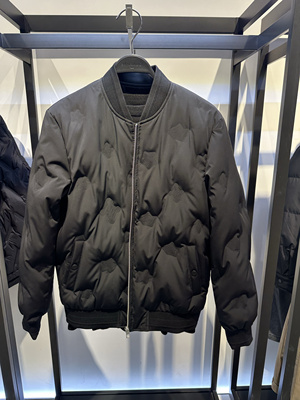 B1ACE4226 太平鸟男装2024冬季新款黑色休闲宽松棒球羽绒服外套潮