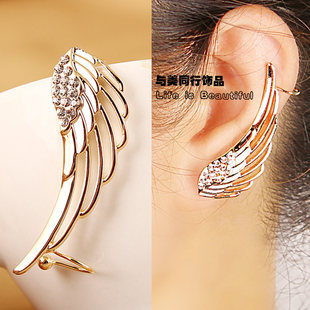 Fashionable personalized wings Ear bone ears, earlier ears, female pierced earless exaggeration of temperament, long nightclub ears