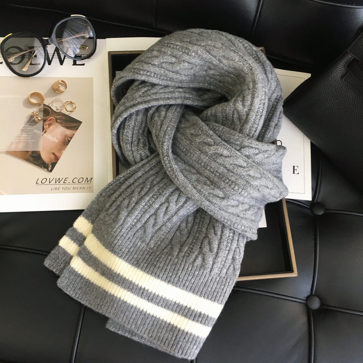 小溜家 12月9日新品上架 韩国东大门条纹麻花混羊毛围巾针织围脖