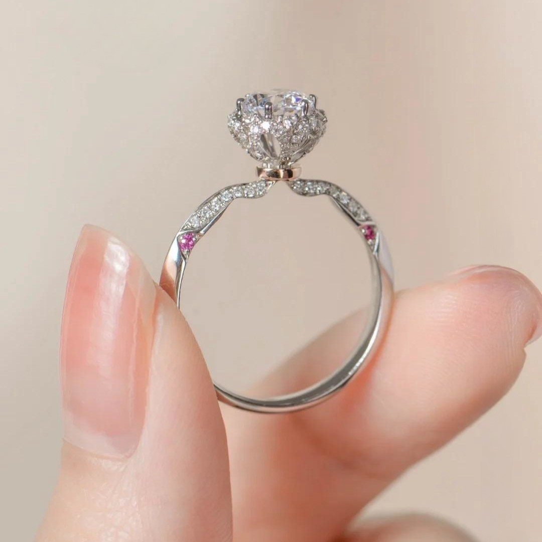 其他女银简约百搭戒指莫桑石