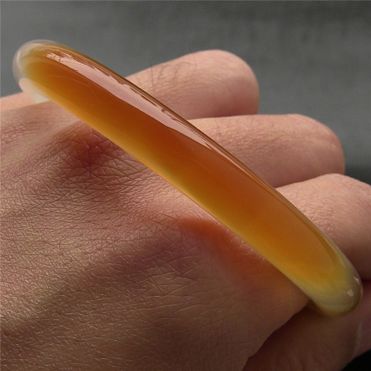 天然巴西玛瑙手镯/秀细加厚款/原色无优化/蜜糖色玉髓328