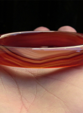 天然巴西玛瑙手镯精美纹理玉髓