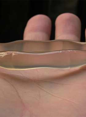 天然巴西玛瑙手镯荧光玉髓