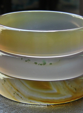 天然巴西玛瑙手镯水润玉髓