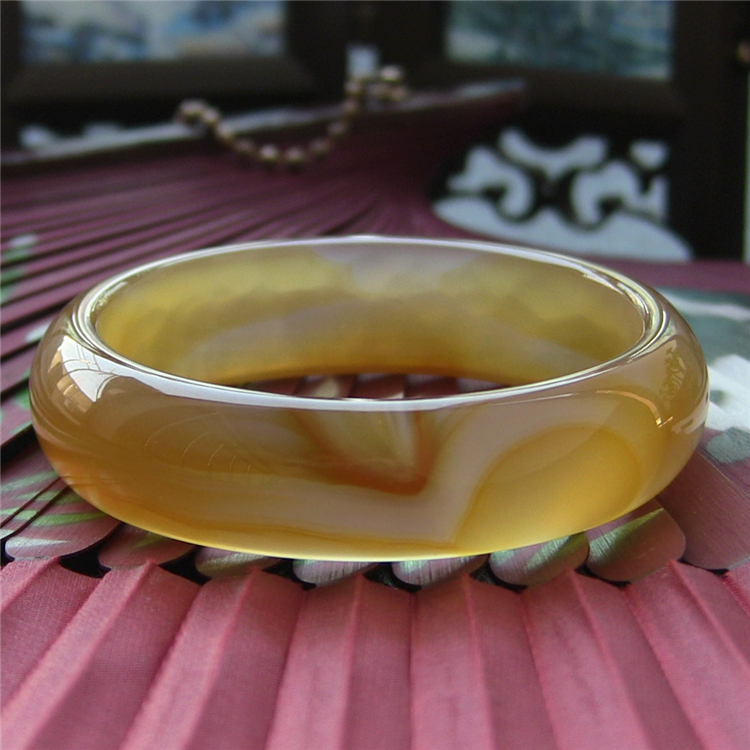天然巴西玛瑙手镯/加厚不加宽/原色无优化/蜜糖色玉髓/精美纹理58