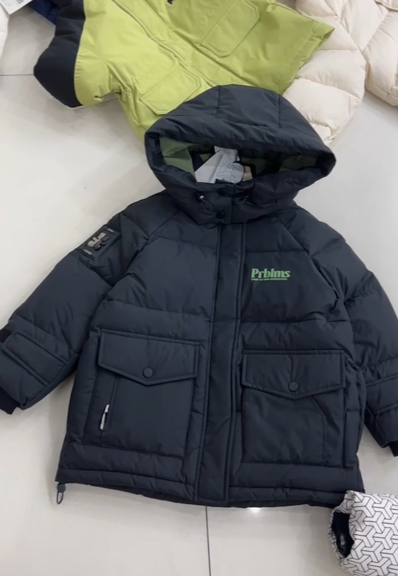 童乐鱼2024冬装新款男童连帽羽绒服90绒儿童加厚洋气外套潮5325