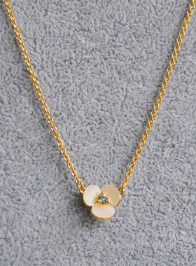 欧美饰品白色七彩母贝花朵花瓣时尚精致简约气质时尚短款项链女