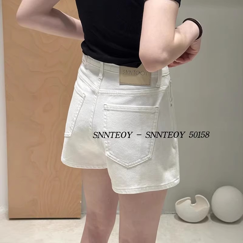 daiclaire代嘉儿50158牛仔裤女夏季薄款森调弹力白色A字阔腿短裤