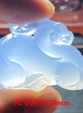 天然高冰土耳其蓝玉髓玛瑙高蓝6A料仿古貔貅瑞兽雕件挂件吊坠项坠