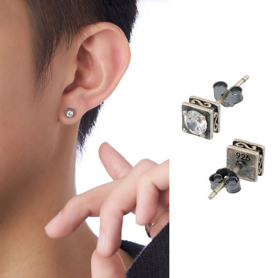 ACITY喜城925纯银镶钻方形耳钉