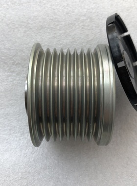 适用于宝马F18X3335LI520LI523525LI730LI210A发电机皮带轮单向轮