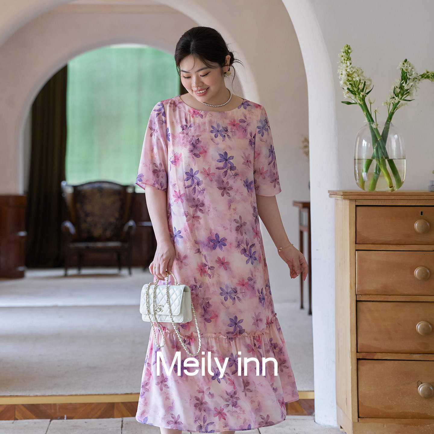 美丽客栈粉紫色连衣裙2025年夏季新款高品质中长款大码女装长裙子