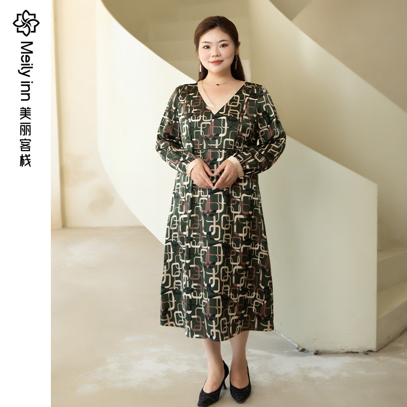几何设计感美丽客栈宽松休闲大码连衣裙V领撞色长袖长裙女