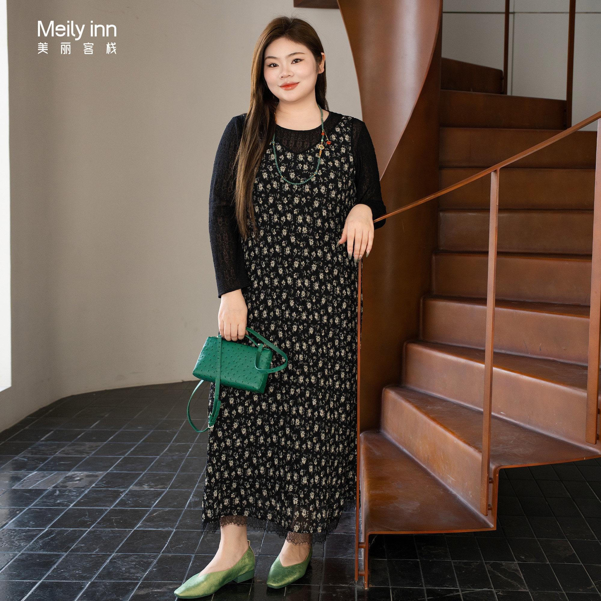 美丽客栈原创高端大码女装胖mm200斤加肥加大胖胖碎花无袖连衣裙