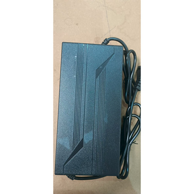 电动车锂电池充电器48V2A60V72V5A8A10A磷酸铁锂三元锂快充通用