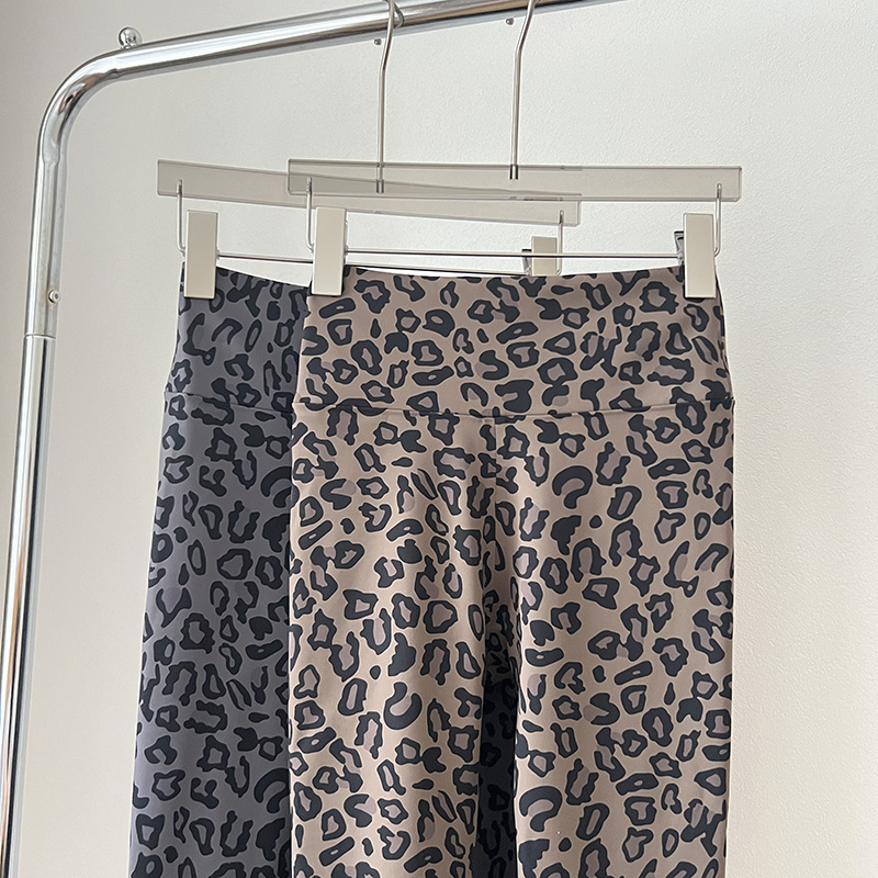 夏木家九分裤显瘦薄绒锦纶豹纹裤