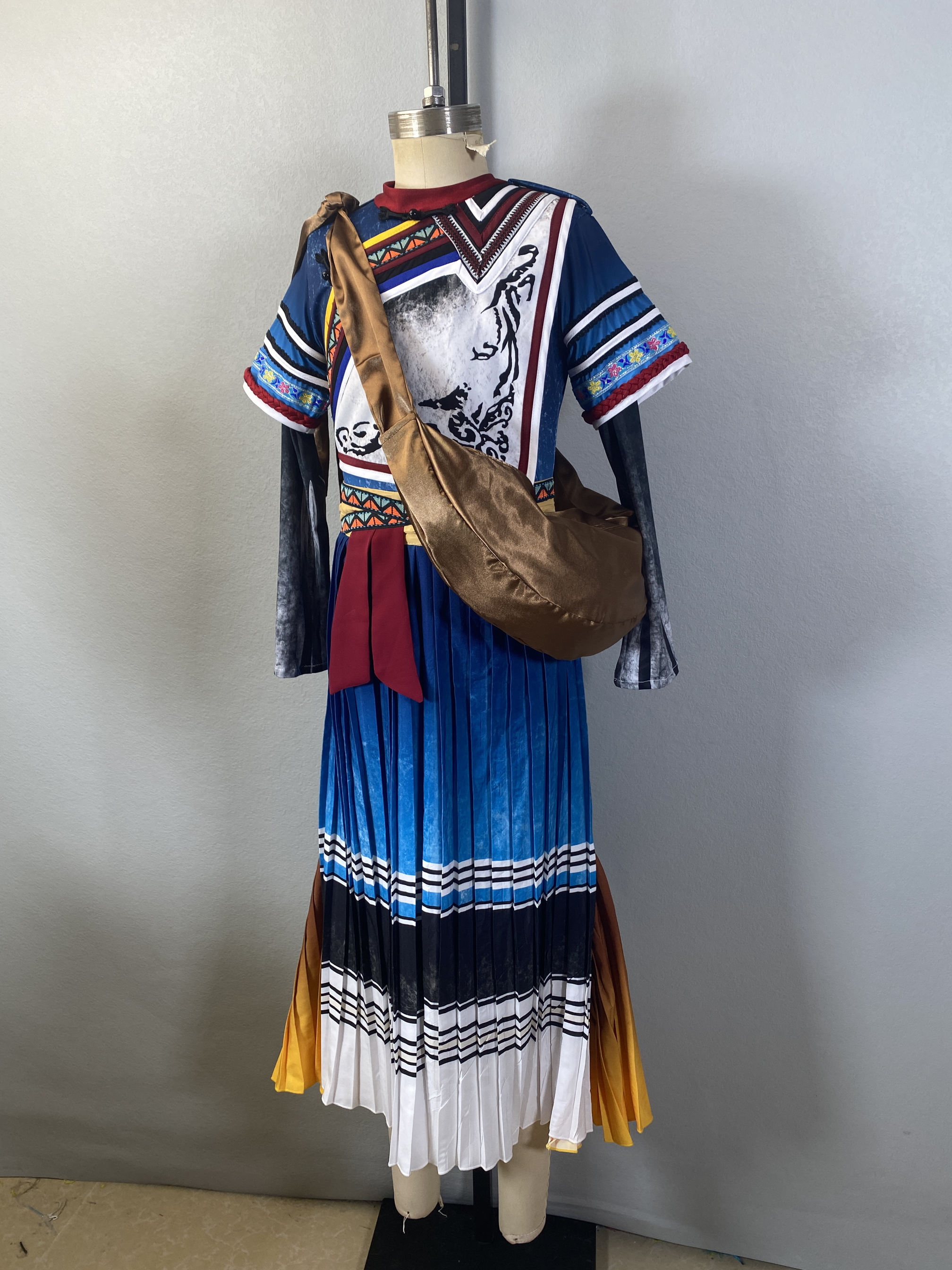 舞者舞衣天梯下的新家2025年春晚舞台演出服表演服