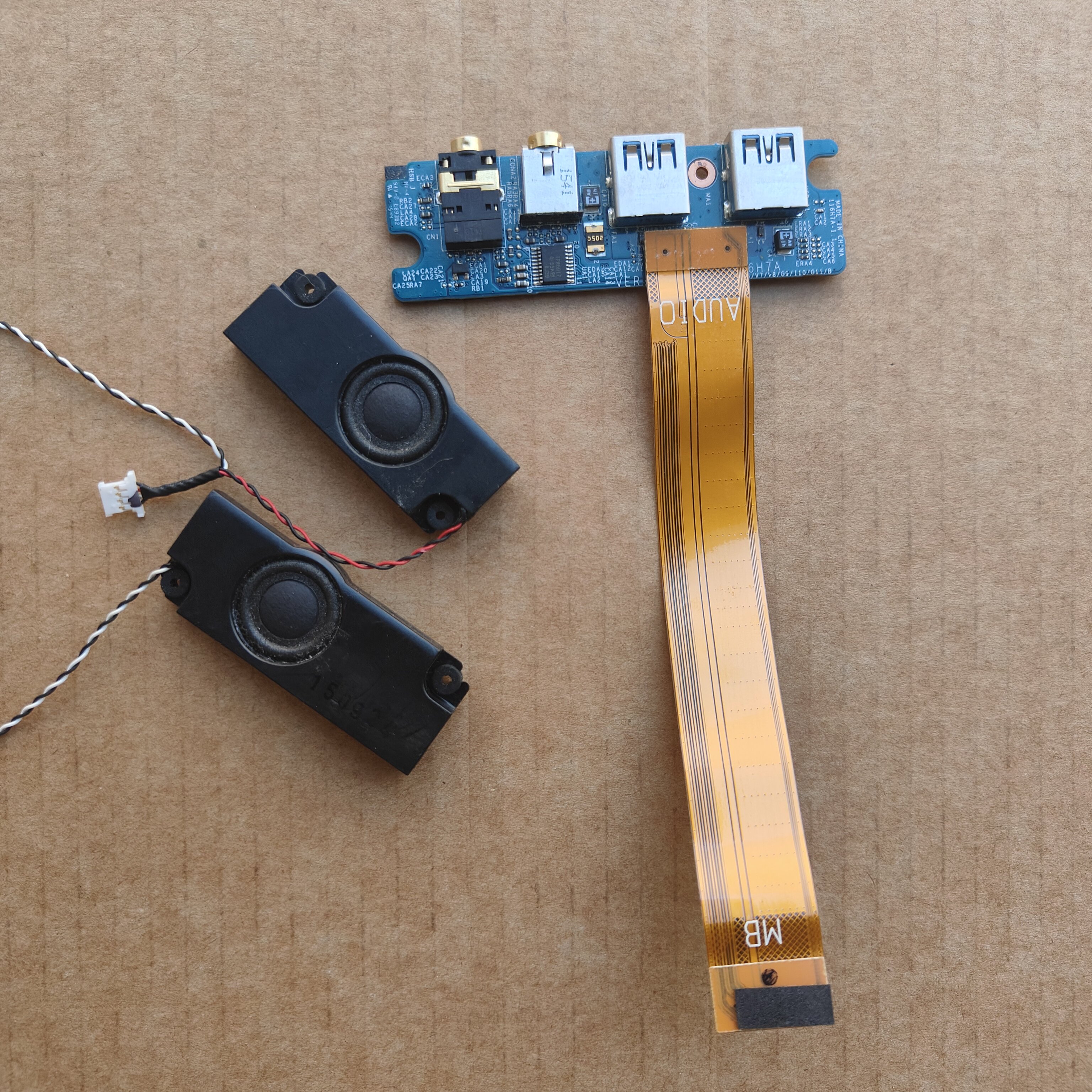 MSI/微星 MS-16H7 MS-16H2 MS-16H4 USB小板 喇叭 音响 扬声器