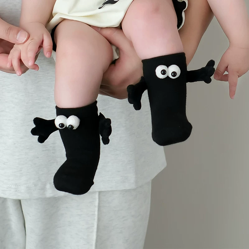 2025秋季新品宝宝卡通大眼萌仔袜子婴幼儿可爱呆萌无跟中筒袜