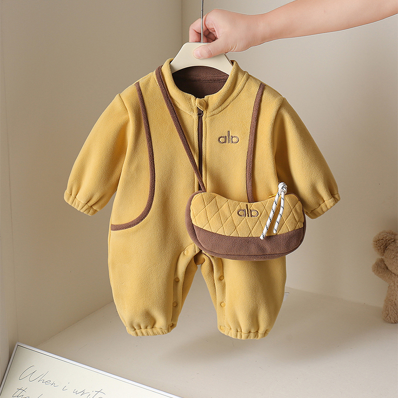 秋冬季婴幼儿连体衣男女宝宝小月龄厚款哈衣加绒保暖爬爬服含包包