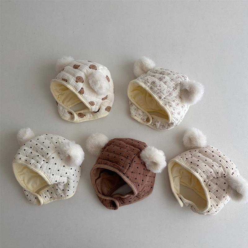 韩版ins风宝宝秋冬款褶皱棉防风护耳套头帽男女小童 可爱毛球冷帽