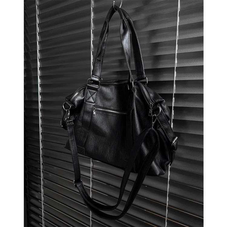 韩国东大门代购大容量英伦风休闲PU皮手提袋单肩斜挎包男女旅行包