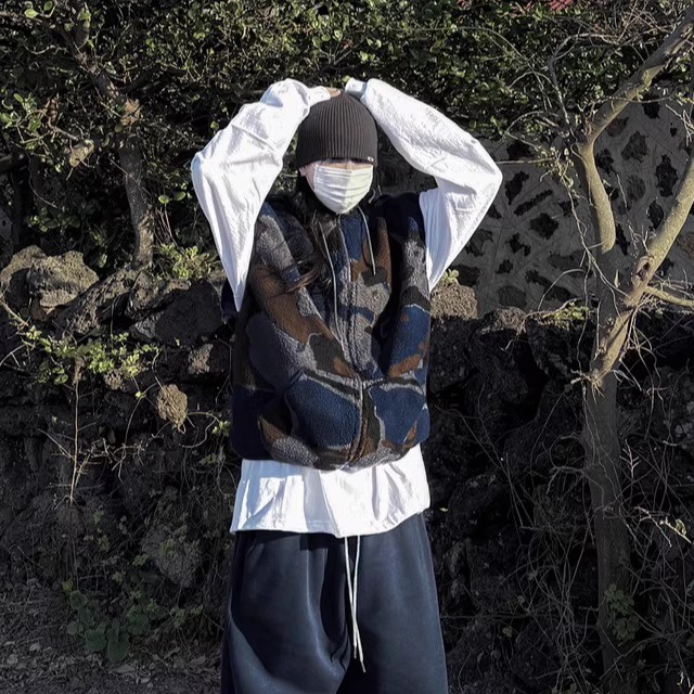 韩国代购男女迷彩抓绒连帽背心