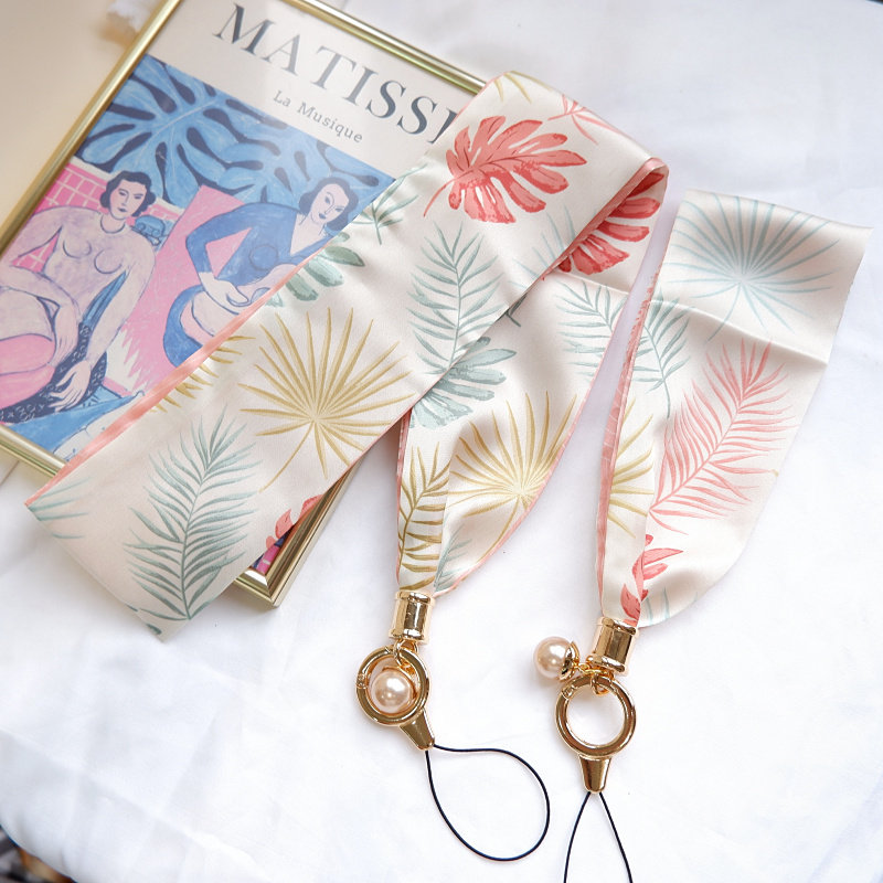 高品质丝滑原创枫叶通用款手机挂绳防丢指环扣冰丝绸手腕短款丝巾