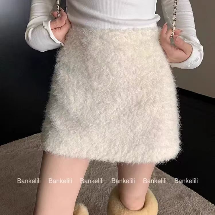 女童裙仿羊毛绒包臀裙秋冬季加绒加厚小香风A字裙女宝百搭短裙子