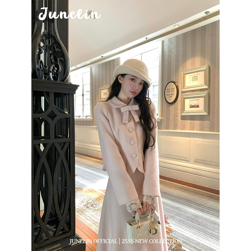 六月林 法式千金名媛风聚会穿搭粉色毛呢外套半身裙套装优雅气质