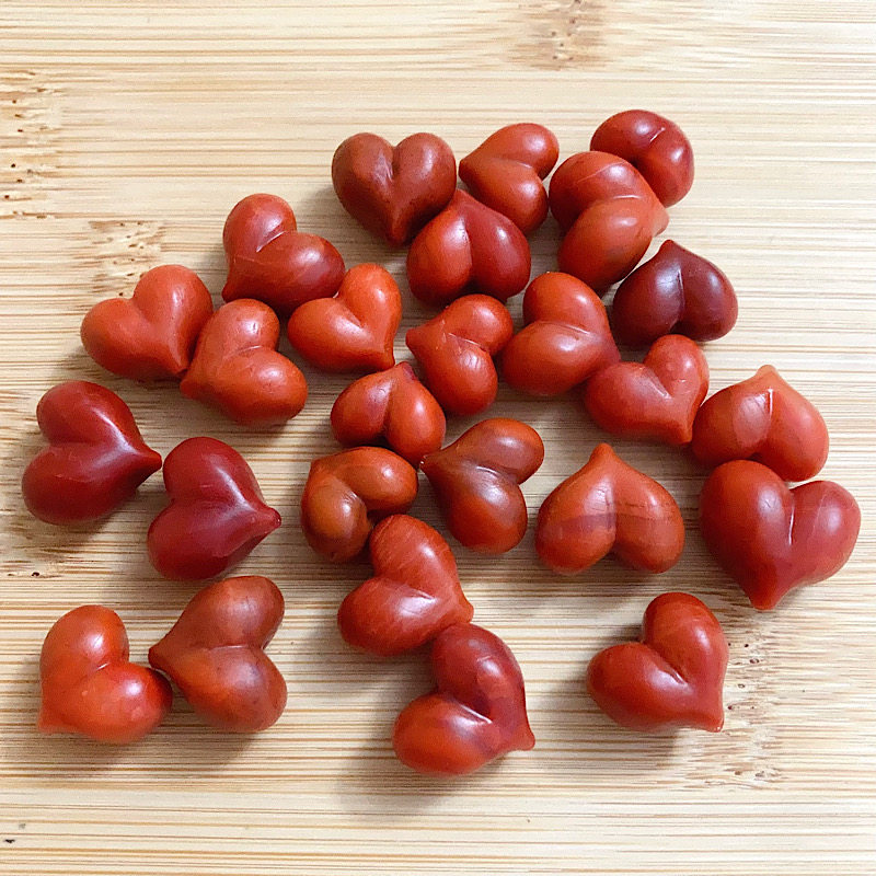 15天然南红玛瑙屁桃爱心满肉桃尖形状非常饱满厚实上下通孔更新中,饰品/流行首饰/时尚饰品新,DIY配件,淘宝优惠券,粉丝福利购,淘宝优惠卷