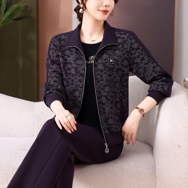 运动服套装女春秋2026新款宽松显瘦洋气中老年妈妈花色休闲三件套