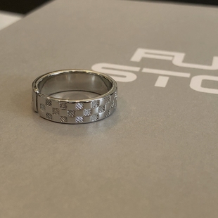 洋气酷酷时尚 字母棋盘格个性 925银色戒指饰品情侣对戒新款