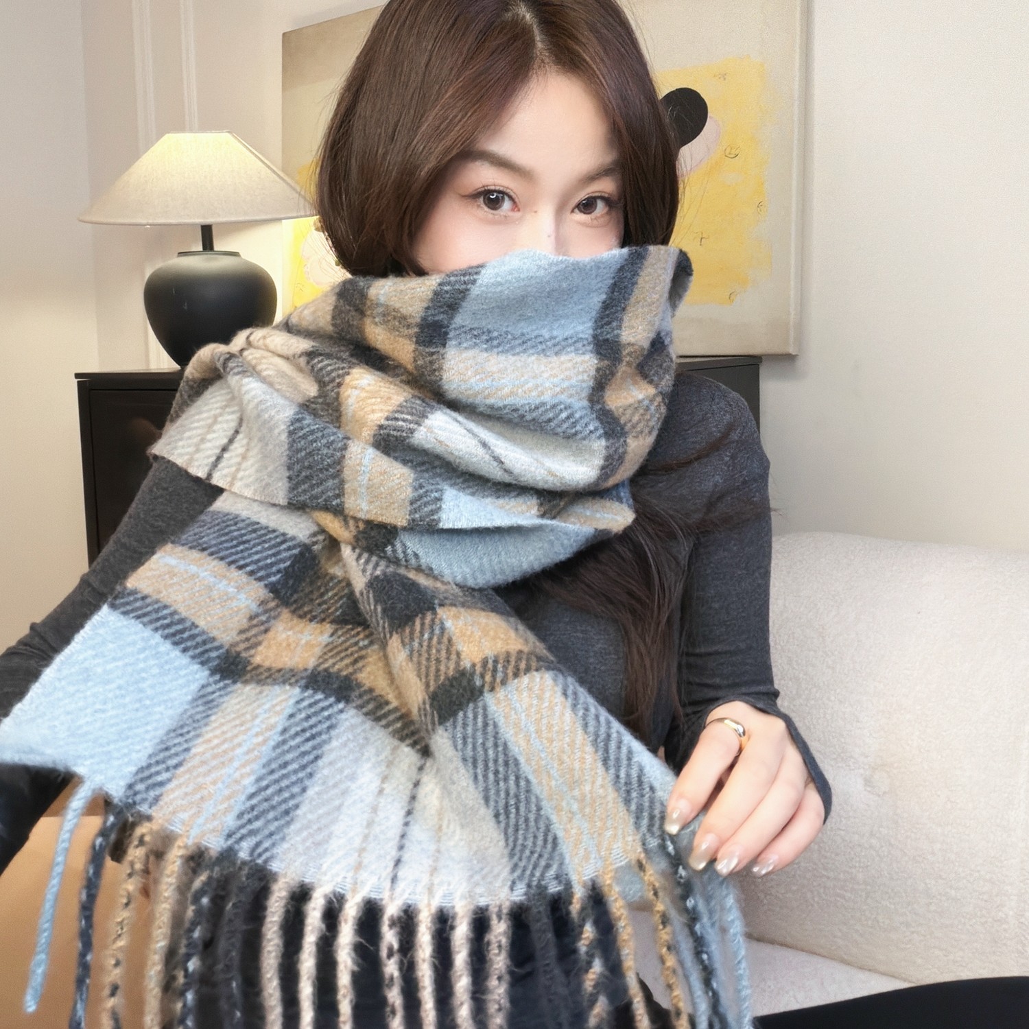 曹大曼 冬日氛围感神器 软糯复古英伦格子仿羊绒流苏围巾披肩女