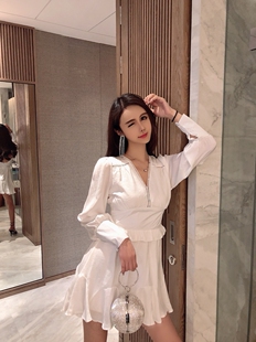法式复古泡泡袖V领荷叶边高腰小礼服女蓬蓬显瘦气质连衣裙