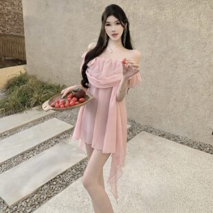 越南小众不规则宽松斗蓬式一字肩连衣裙女法式喇叭袖薄纱雪纺短裙