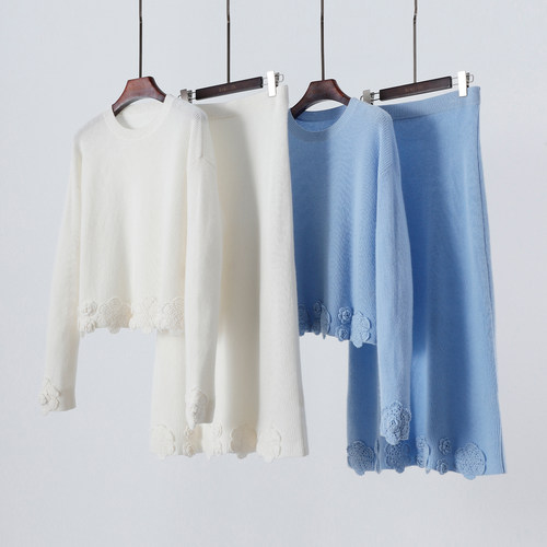 山羊绒圆领上衣松紧腰半身裙