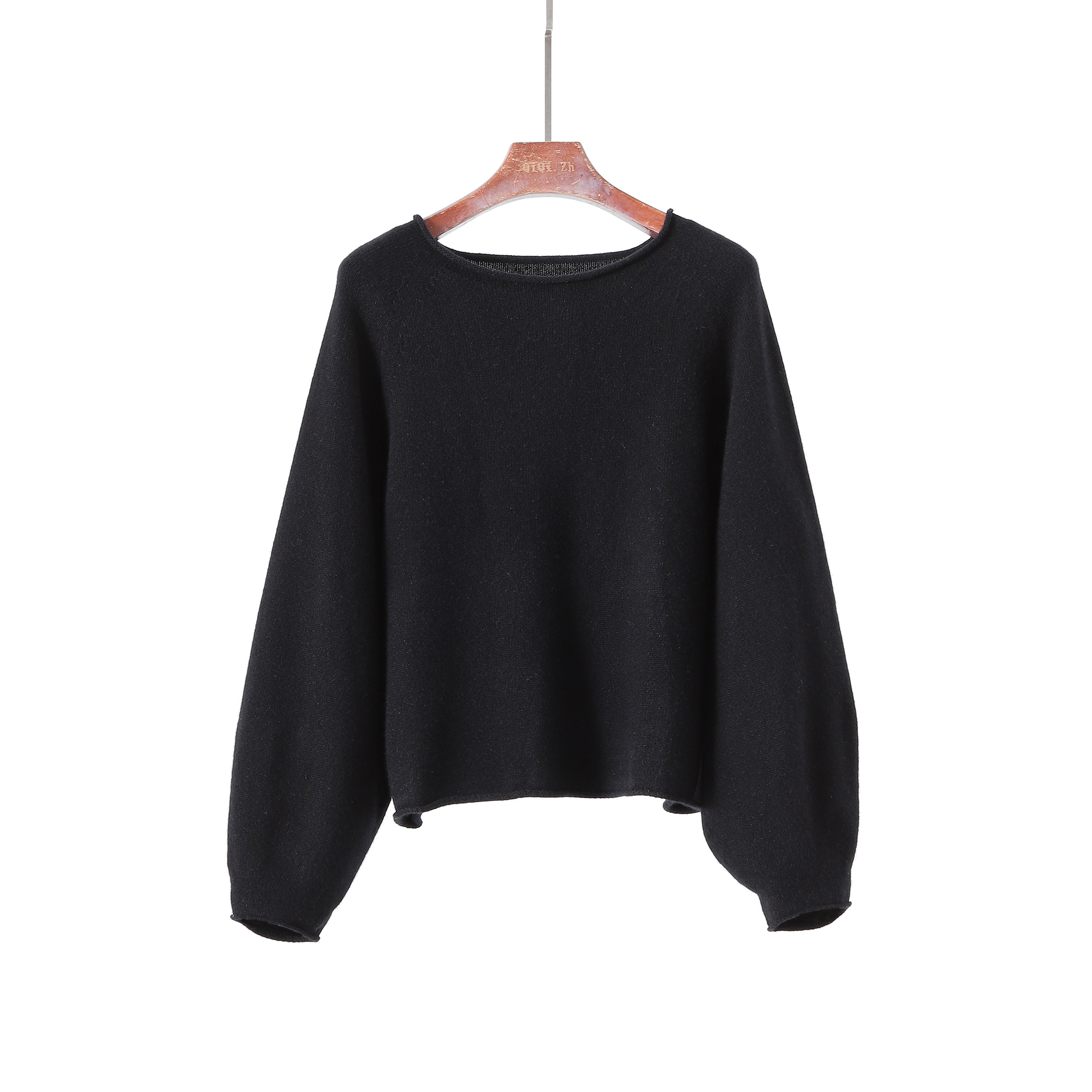 无缝一体山羊绒黑色圆领毛衣