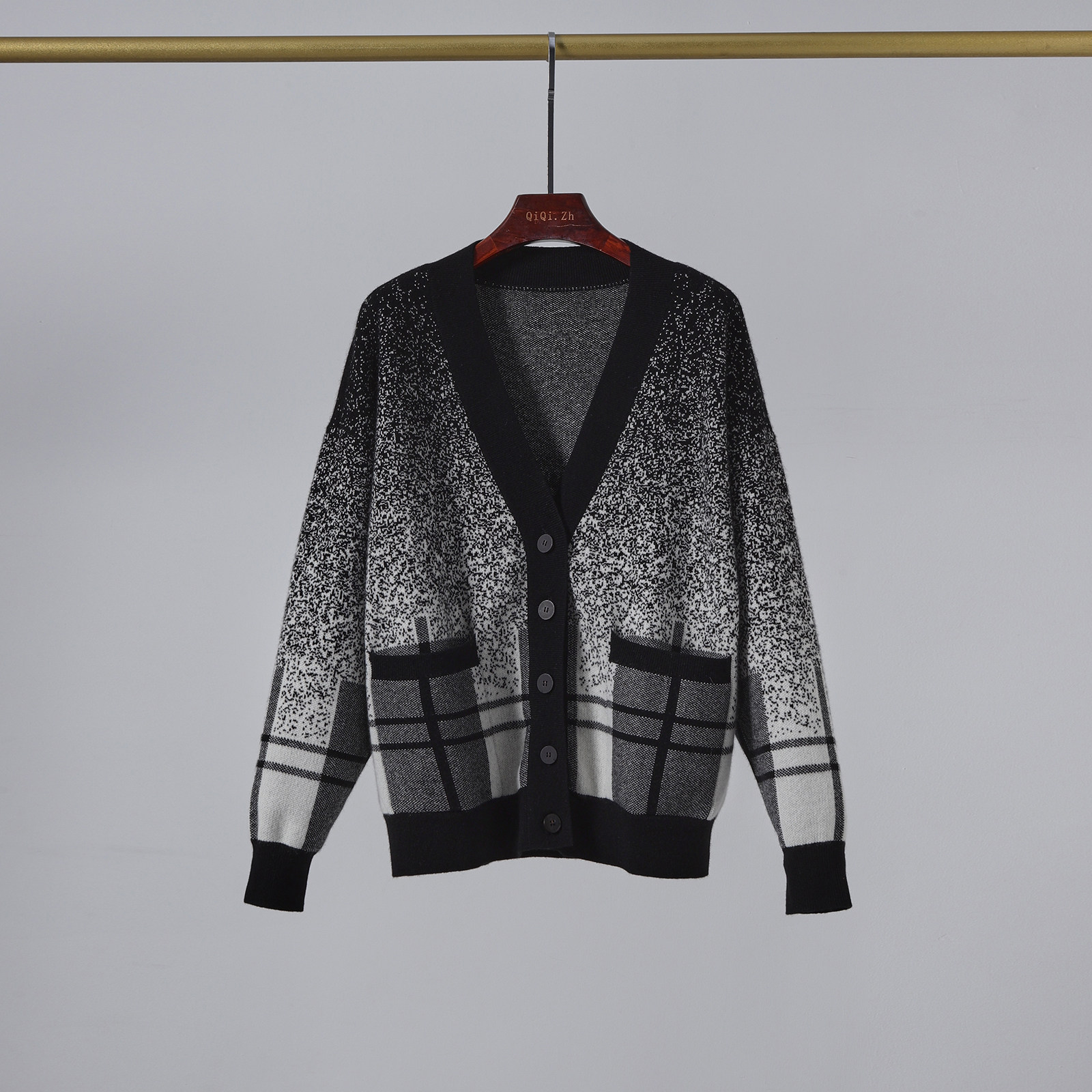 艺术渐变 加厚四平针山羊绒V领针织开衫 休闲宽松毛衣外套,女装/女士精品,毛针织衫,淘宝优惠券,粉丝福利购,淘宝优惠卷