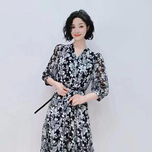 2326 春夏季时尚新款印花品质复古收腰显瘦中长款气质连衣裙