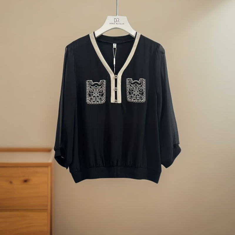 1038 春夏款简约时尚百搭通勤气质舒适显瘦小衫JR