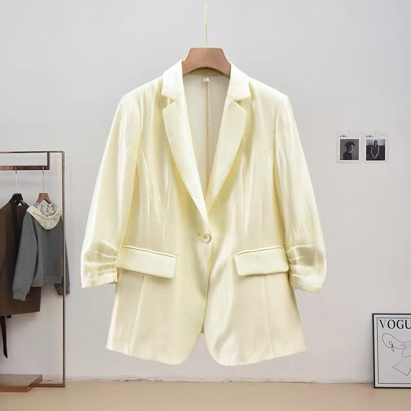 A387 春款纯色简约都市时尚一粒扣七分袖通勤百搭外套JR