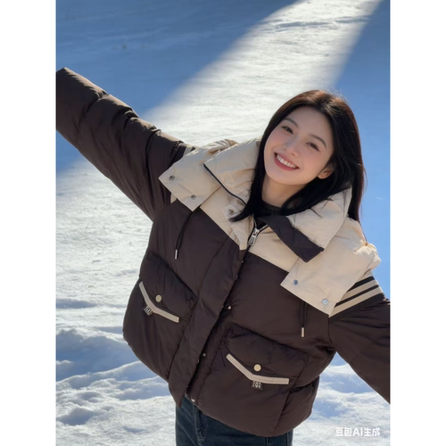 9037 冬季新款时尚撞色休闲保暖连帽短款羽 绒 服MAN