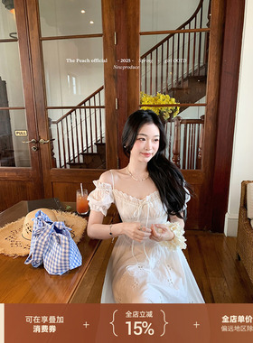 thepeachofficial复古蕾丝收腰白色泡泡袖吊带连衣裙女春长款裙子